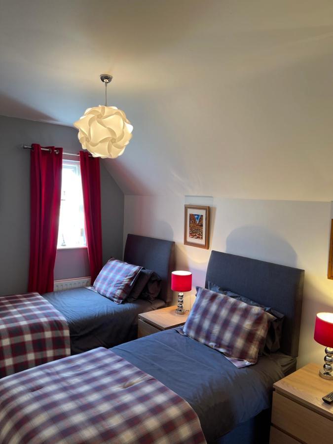 Luxury Portrush Holiday Homes - The Grange, Portrush Sleeps 13 - 6 Bedrooms ภายนอก รูปภาพ